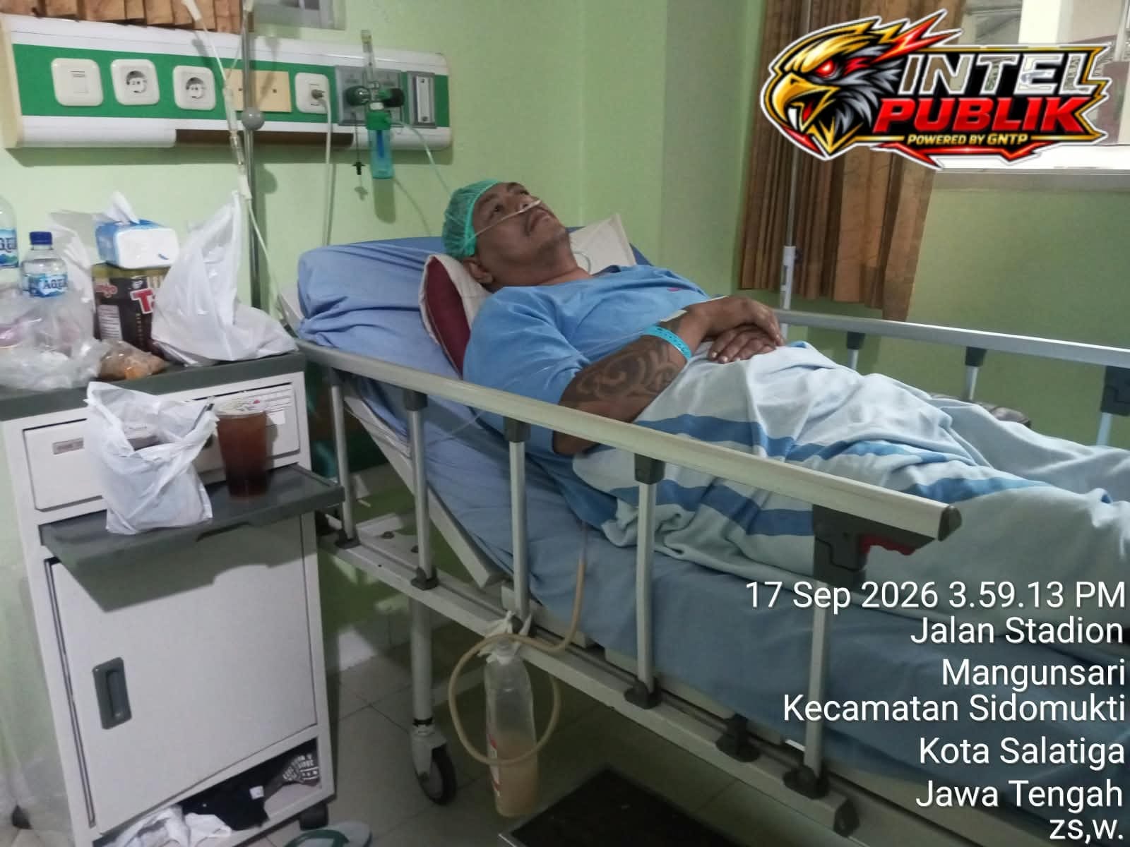 Paru Paru Bocor Diduga Akibat Hantaman Linggis bertubi tubi, Kondisi Memprihatinkan Sholeh Korban dugaan Pengroyokan Di Parkiran Benang Raja Salatiga, Polresta Salatiga Belum Menangkap Pelaku