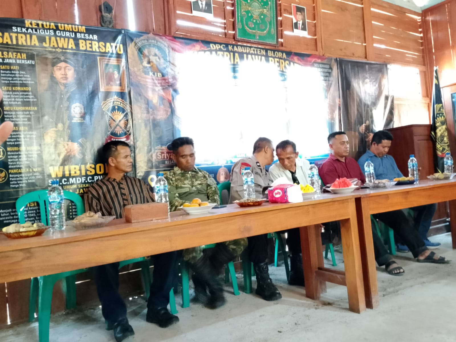 KETUA UMUM KESATRIA JAWA BERSATU APRESIASI PENGUKUHAN PENGURUS DPC BLORA: “SATU KOMANDO, SATU KEHORMATAN